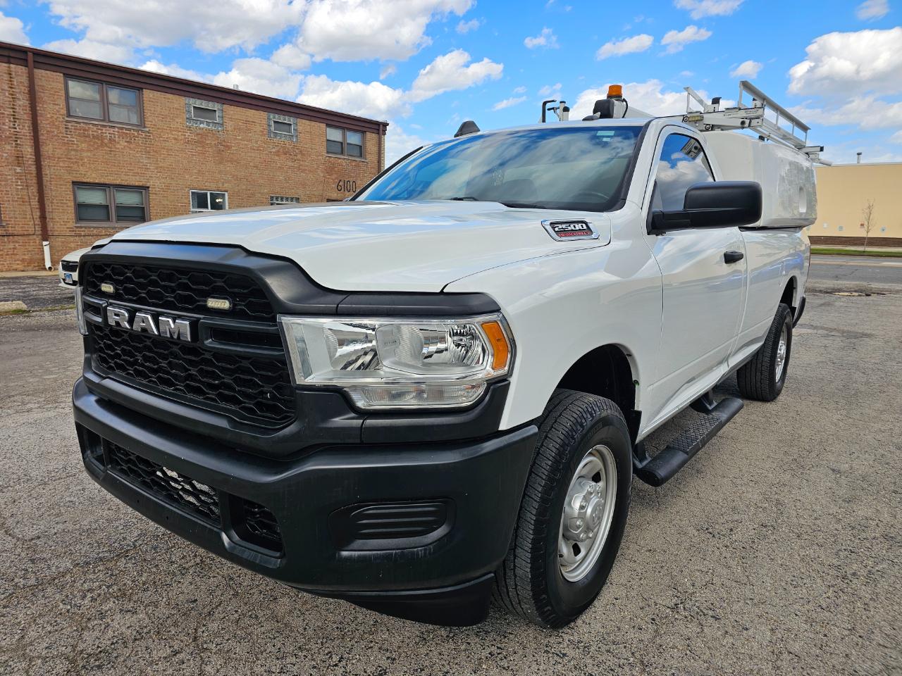 RAM 2500 Tradesman 4x2 Reg Cab 8' Box 2020