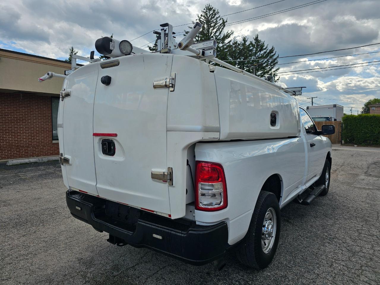 RAM 2500 Tradesman 4x2 Reg Cab 8' Box 2020