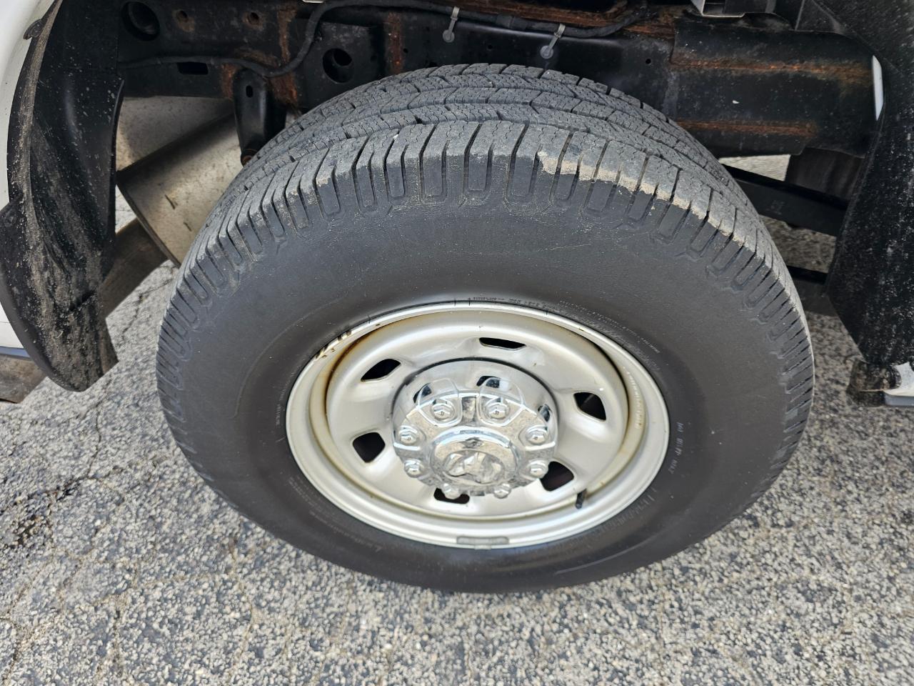 RAM 2500 Tradesman 4x2 Reg Cab 8' Box 2020