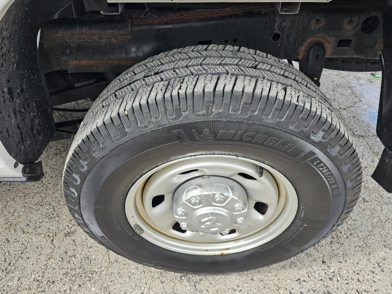 RAM 2500 Tradesman 4x2 Reg Cab 8' Box 2020