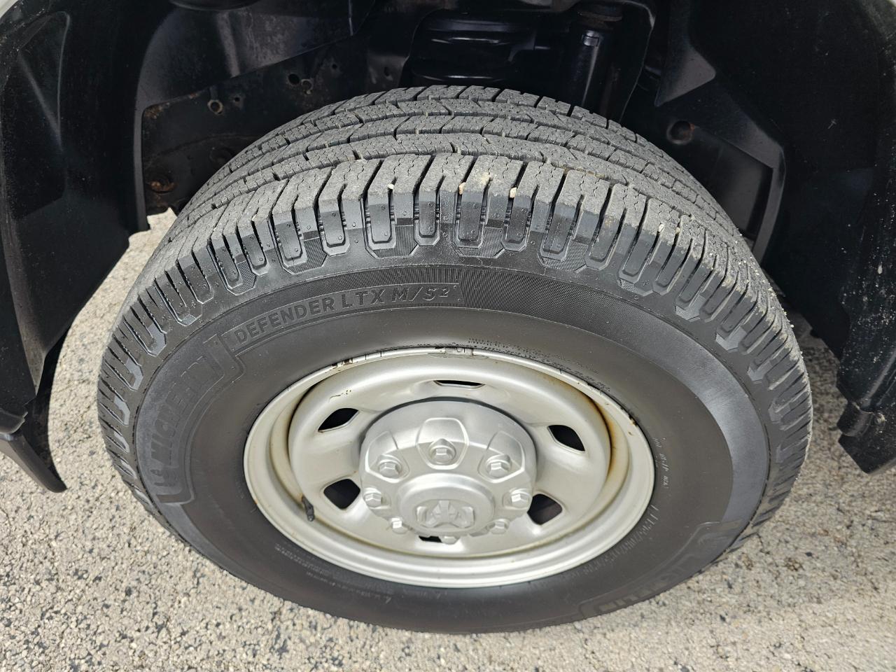 RAM 2500 Tradesman 4x2 Reg Cab 8' Box 2020
