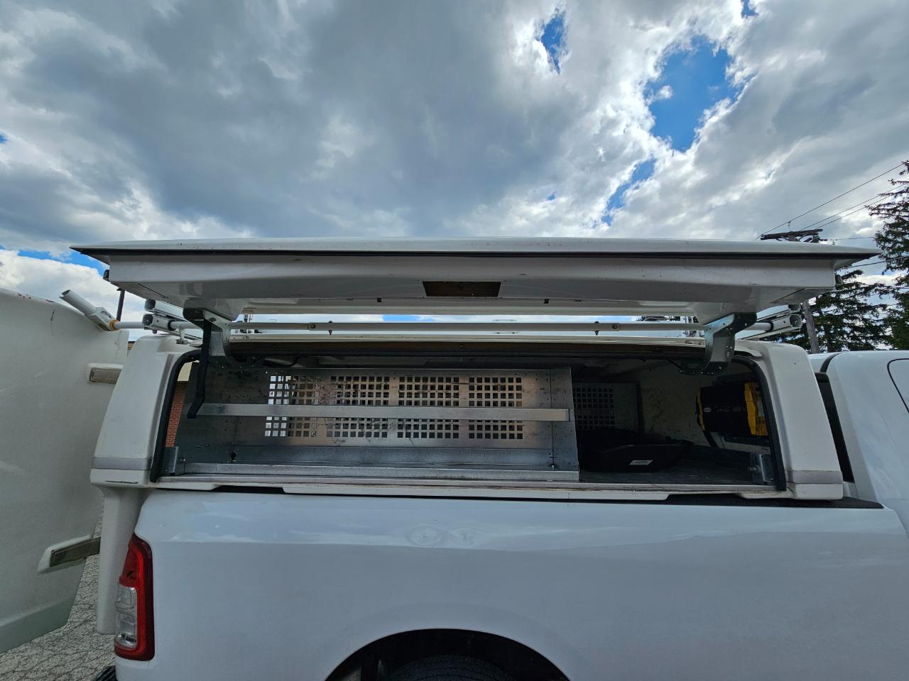 RAM 2500 Tradesman 4x2 Reg Cab 8' Box 2020