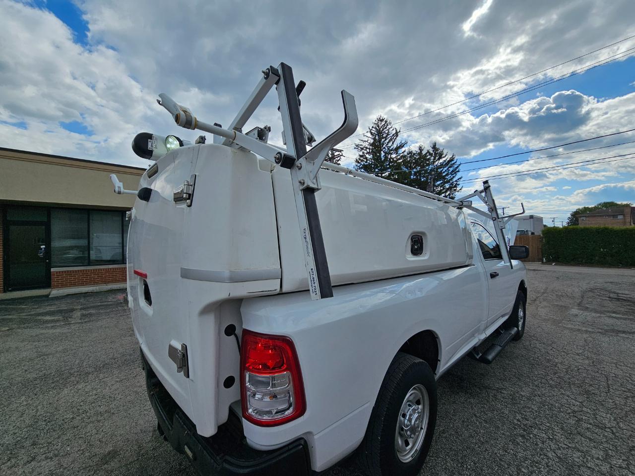 RAM 2500 Tradesman 4x2 Reg Cab 8' Box 2020