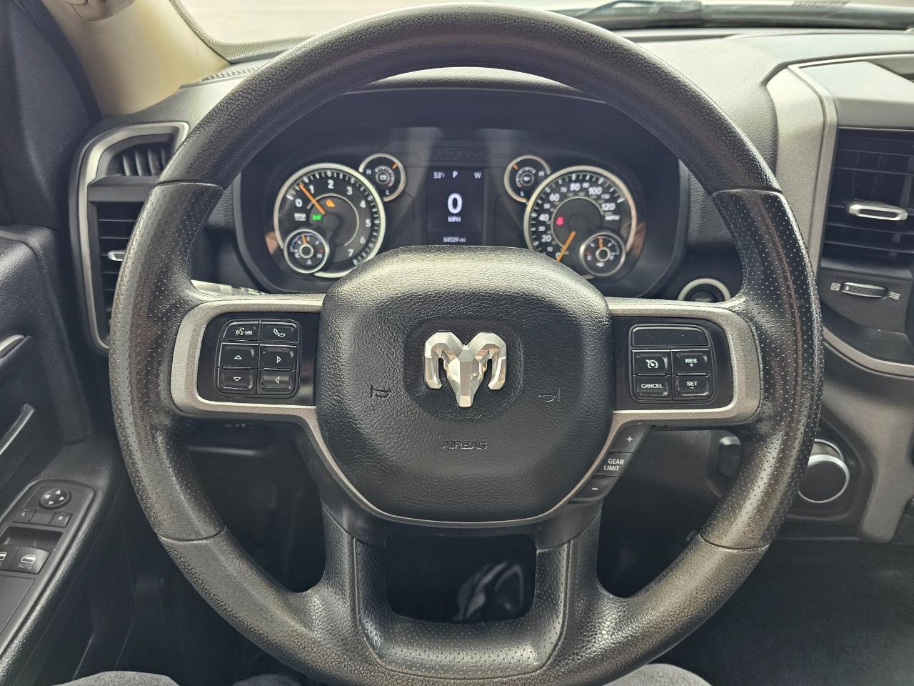 RAM 2500 Tradesman 4x2 Reg Cab 8' Box 2020