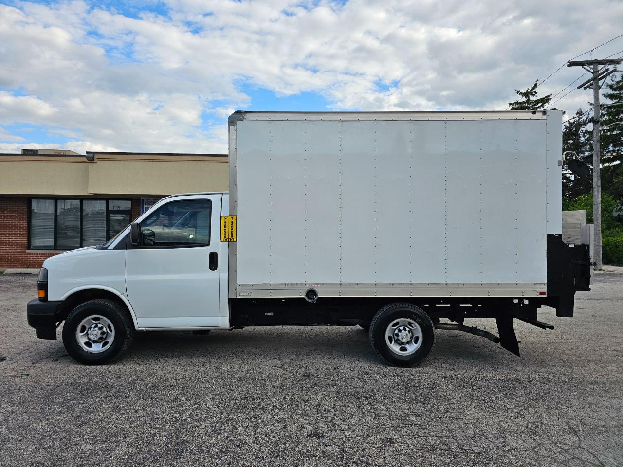 Chevrolet Express Commercial Cutaway 3500 Van 139" 2020