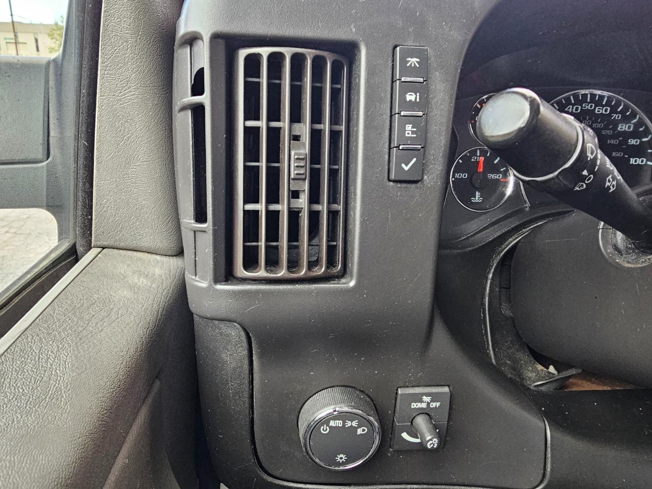 Chevrolet Express Commercial Cutaway 3500 Van 139" 2020