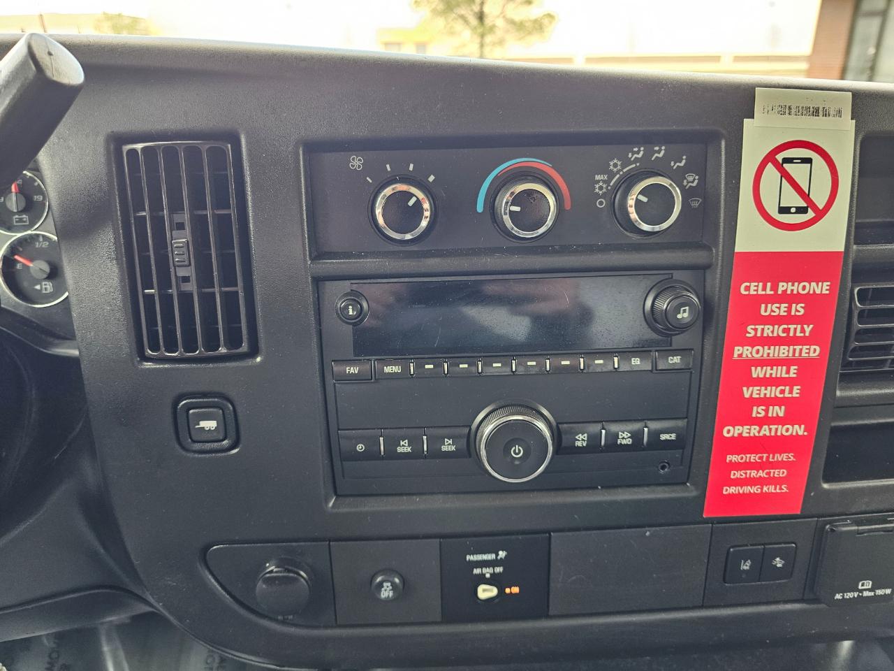 Chevrolet Express Commercial Cutaway 3500 Van 139" 2020