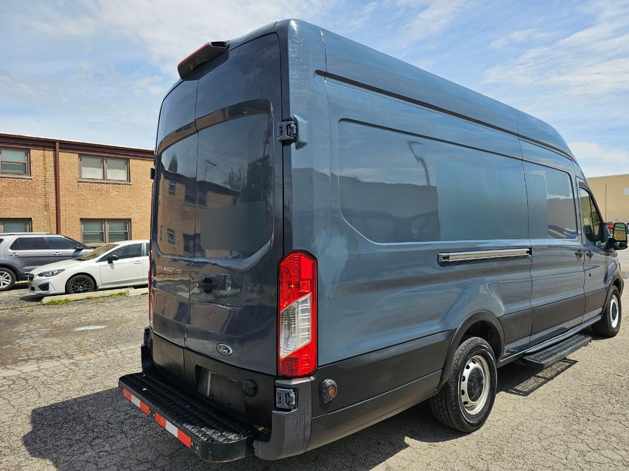 Ford Transit Van T-250 148" EL Hi Rf 9000 GVWR Sliding RH Dr 2019
