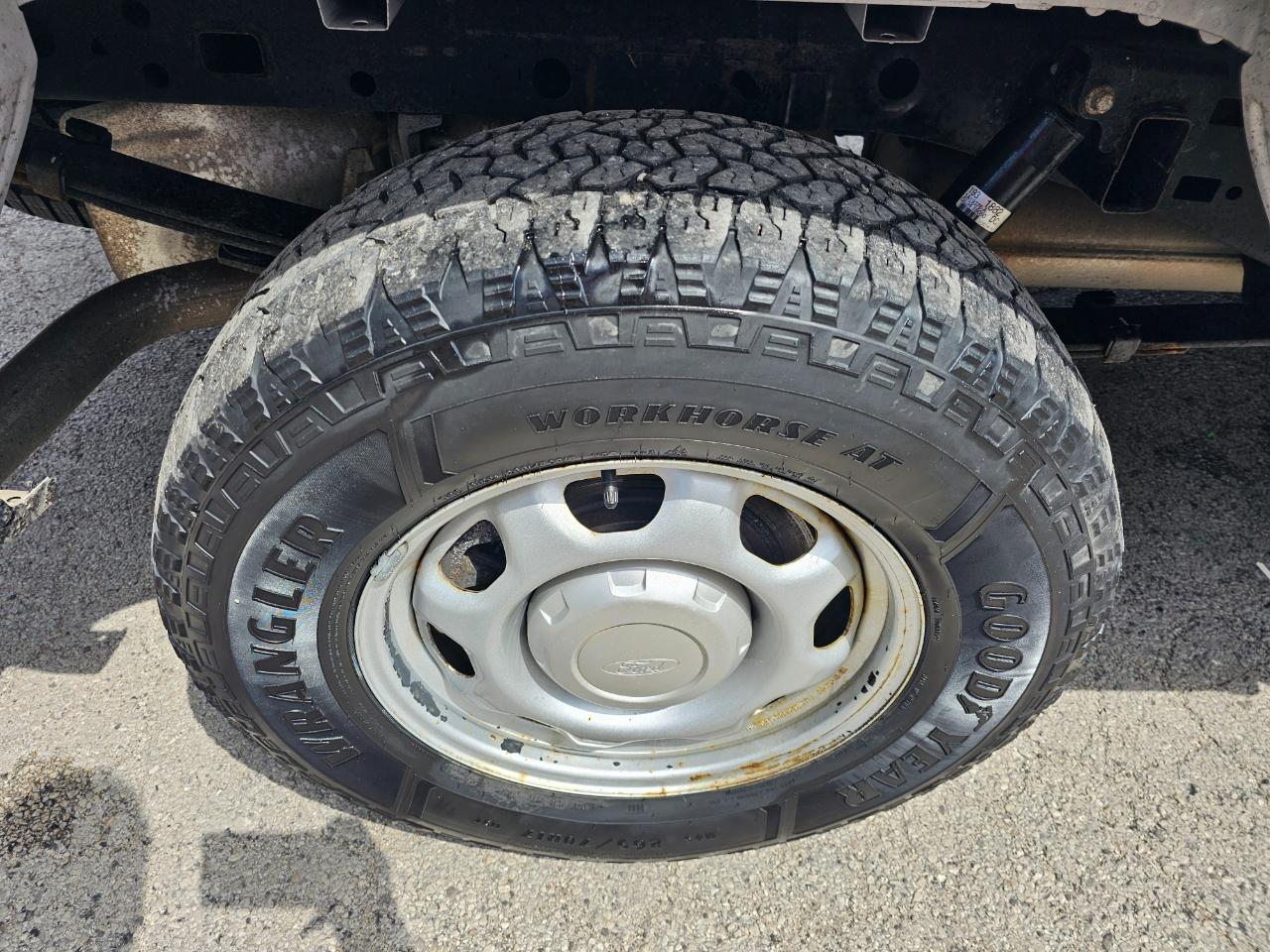 Ford F-150 4WD SuperCrew 157" XL w/HD Payload Pkg 2020