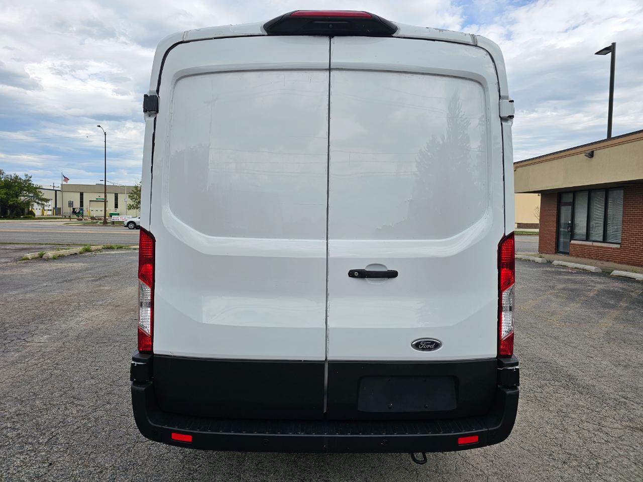 Ford Transit Cargo Van T-250 148" Med Rf 9150 GVWR RWD 2021