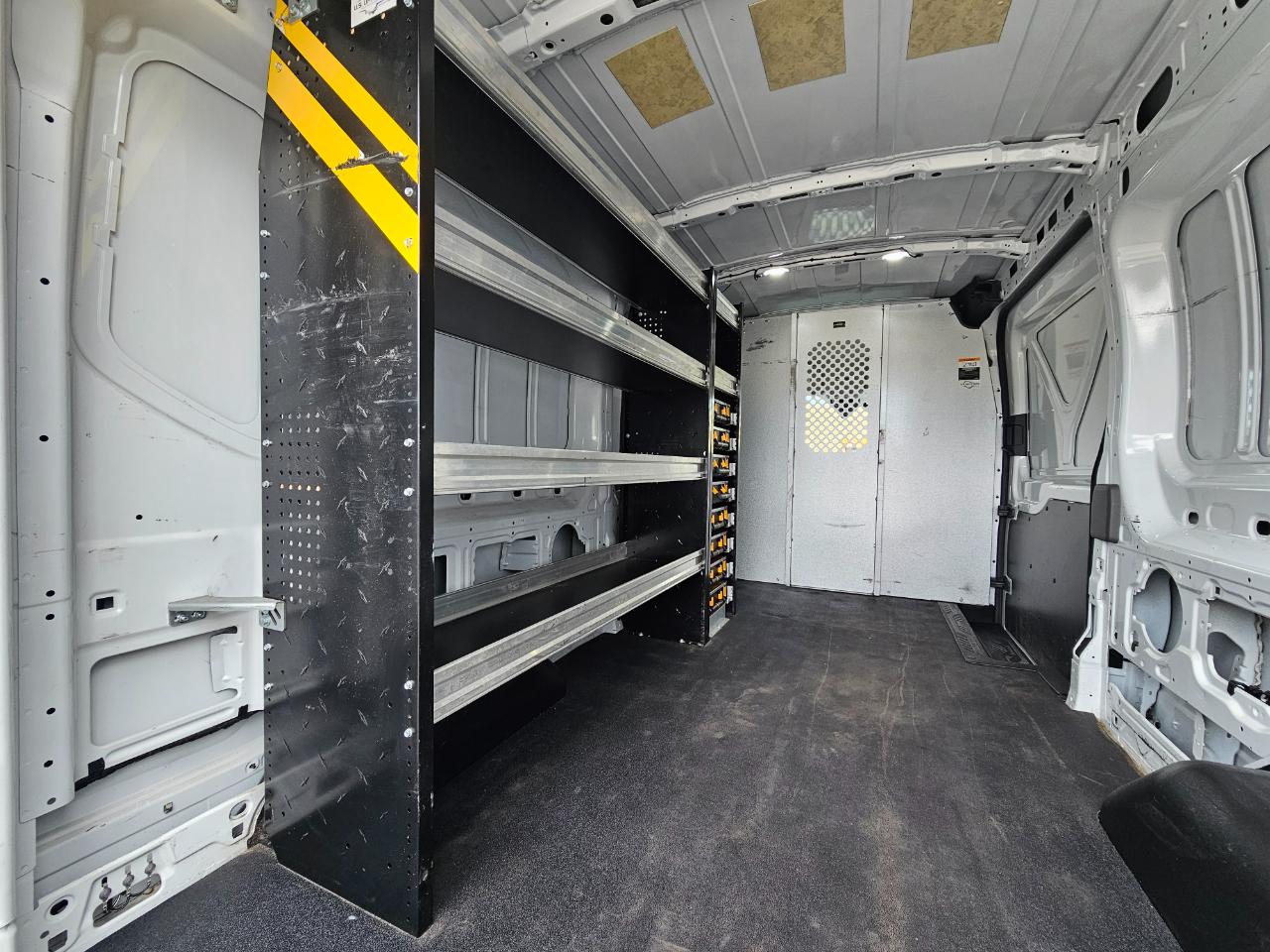 Ford Transit Cargo Van T-250 148" Med Rf 9150 GVWR RWD 2021