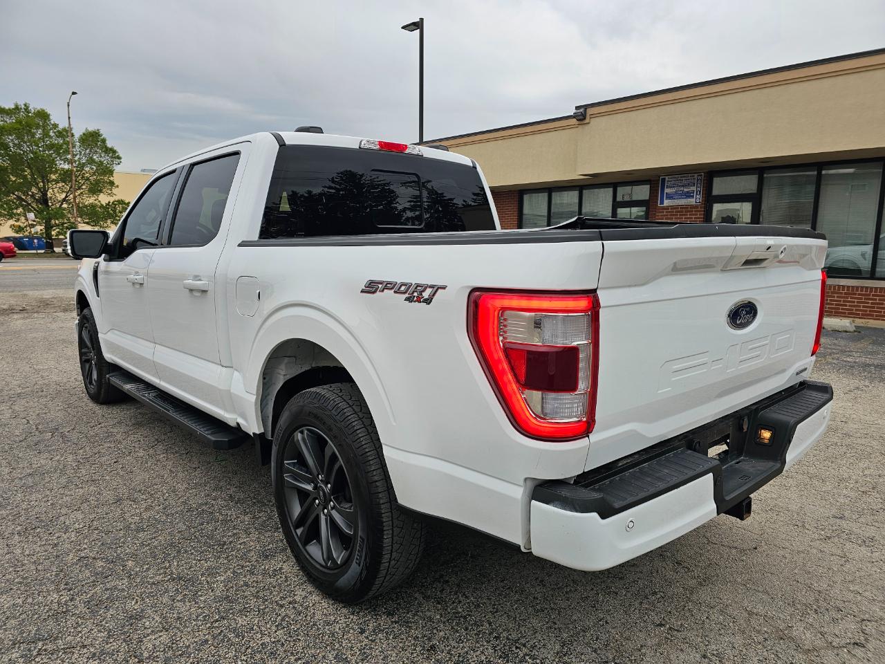 Ford F-150 Lariat 4WD SuperCrew 5.5' Box 2023