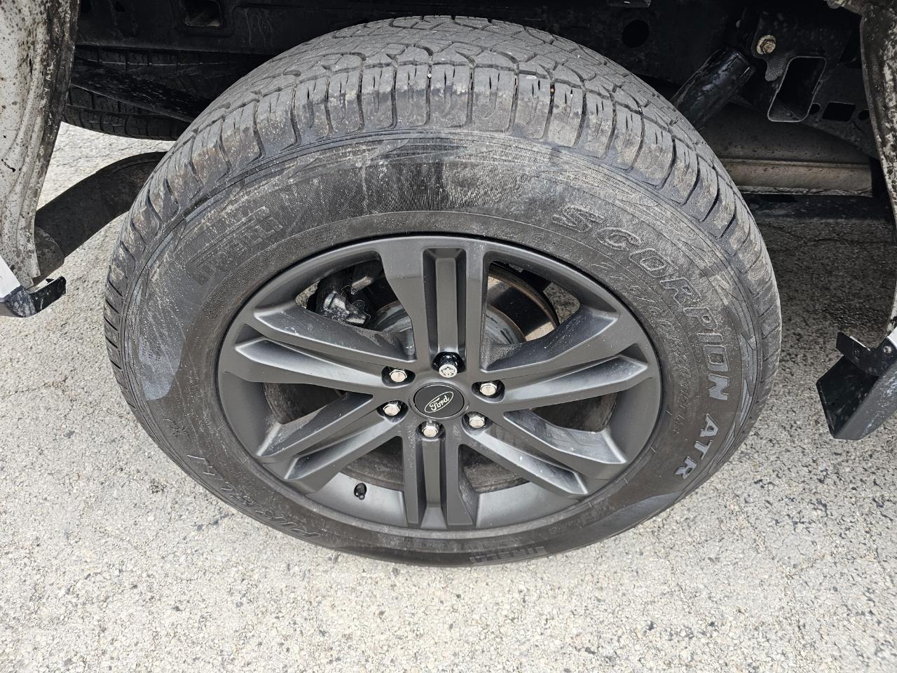 Ford F-150 Lariat 4WD SuperCrew 5.5' Box 2023