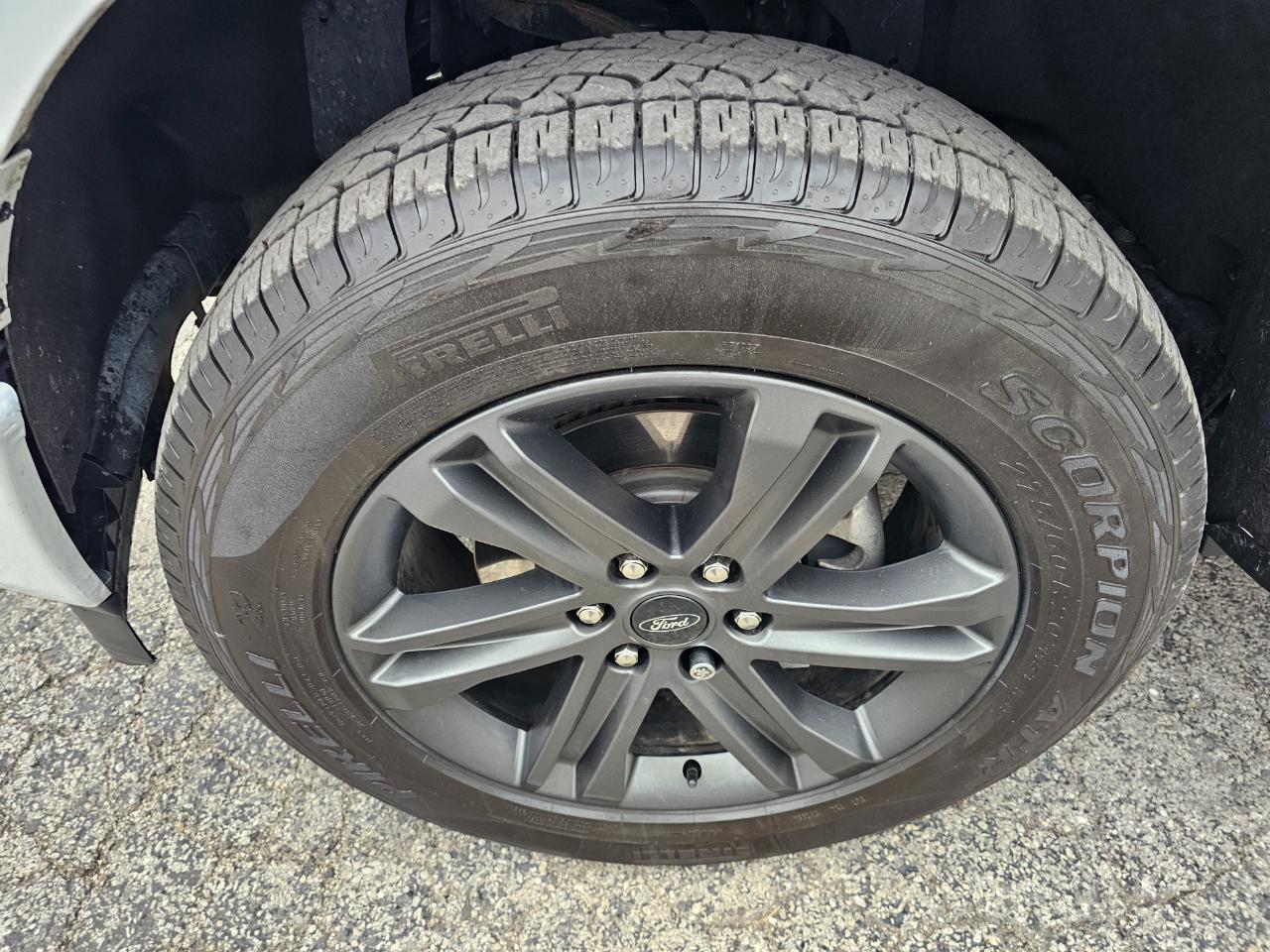 Ford F-150 Lariat 4WD SuperCrew 5.5' Box 2023