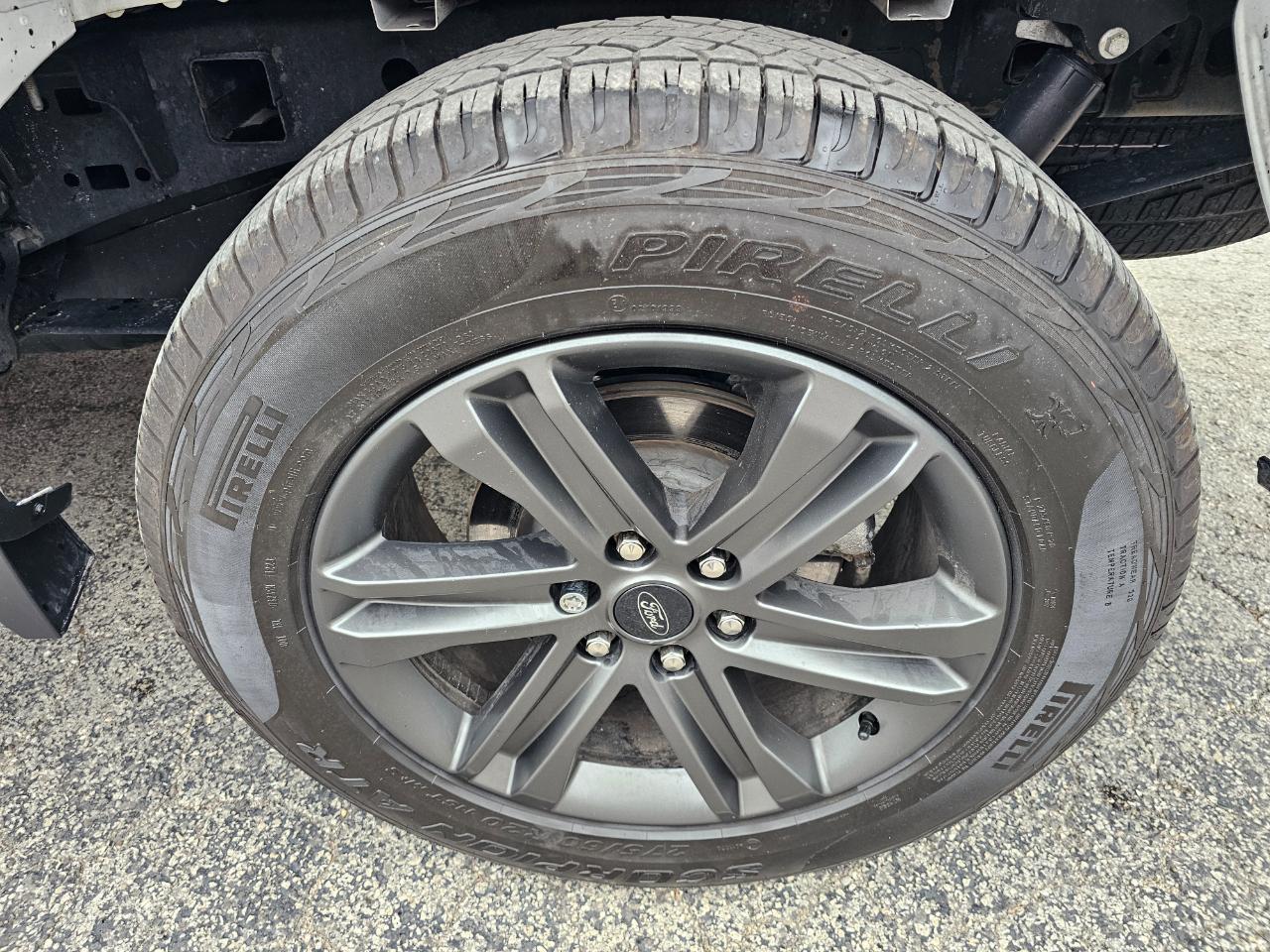 Ford F-150 Lariat 4WD SuperCrew 5.5' Box 2023