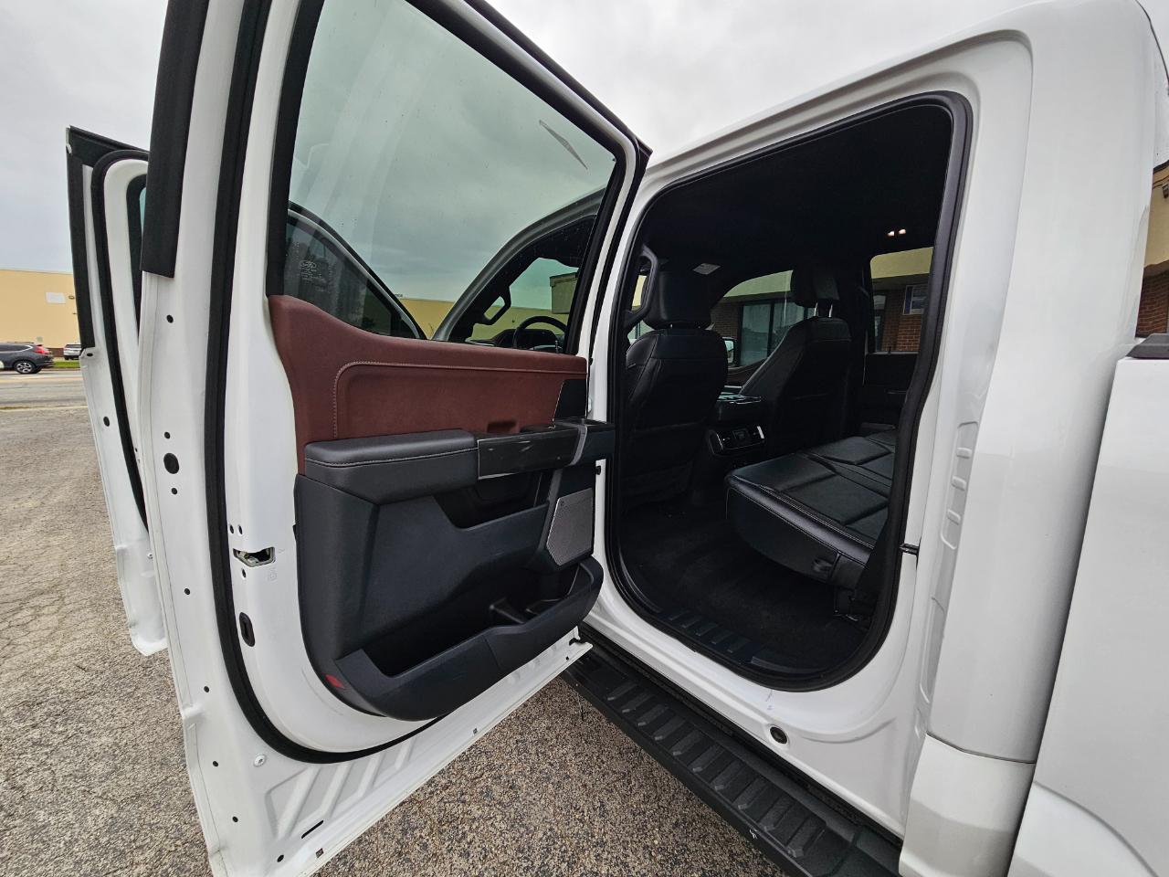 Ford F-150 Lariat 4WD SuperCrew 5.5' Box 2023