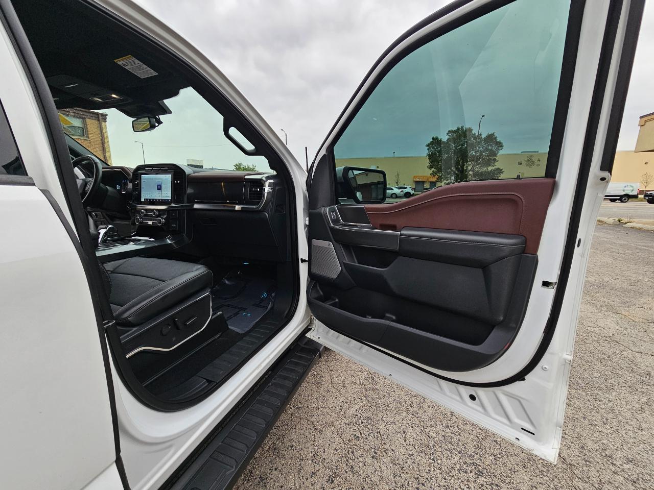 Ford F-150 Lariat 4WD SuperCrew 5.5' Box 2023
