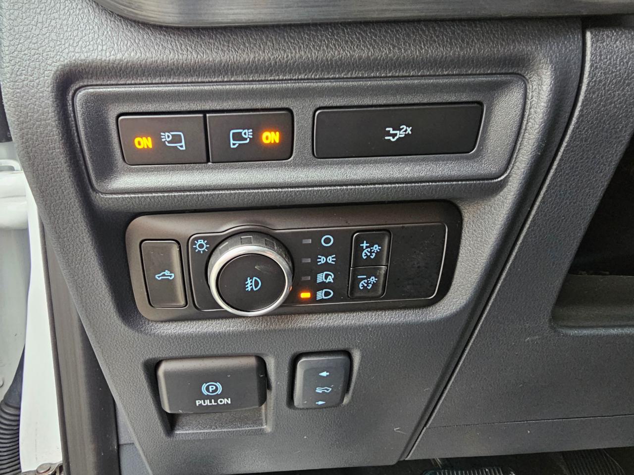 Ford F-150 Lariat 4WD SuperCrew 5.5' Box 2023