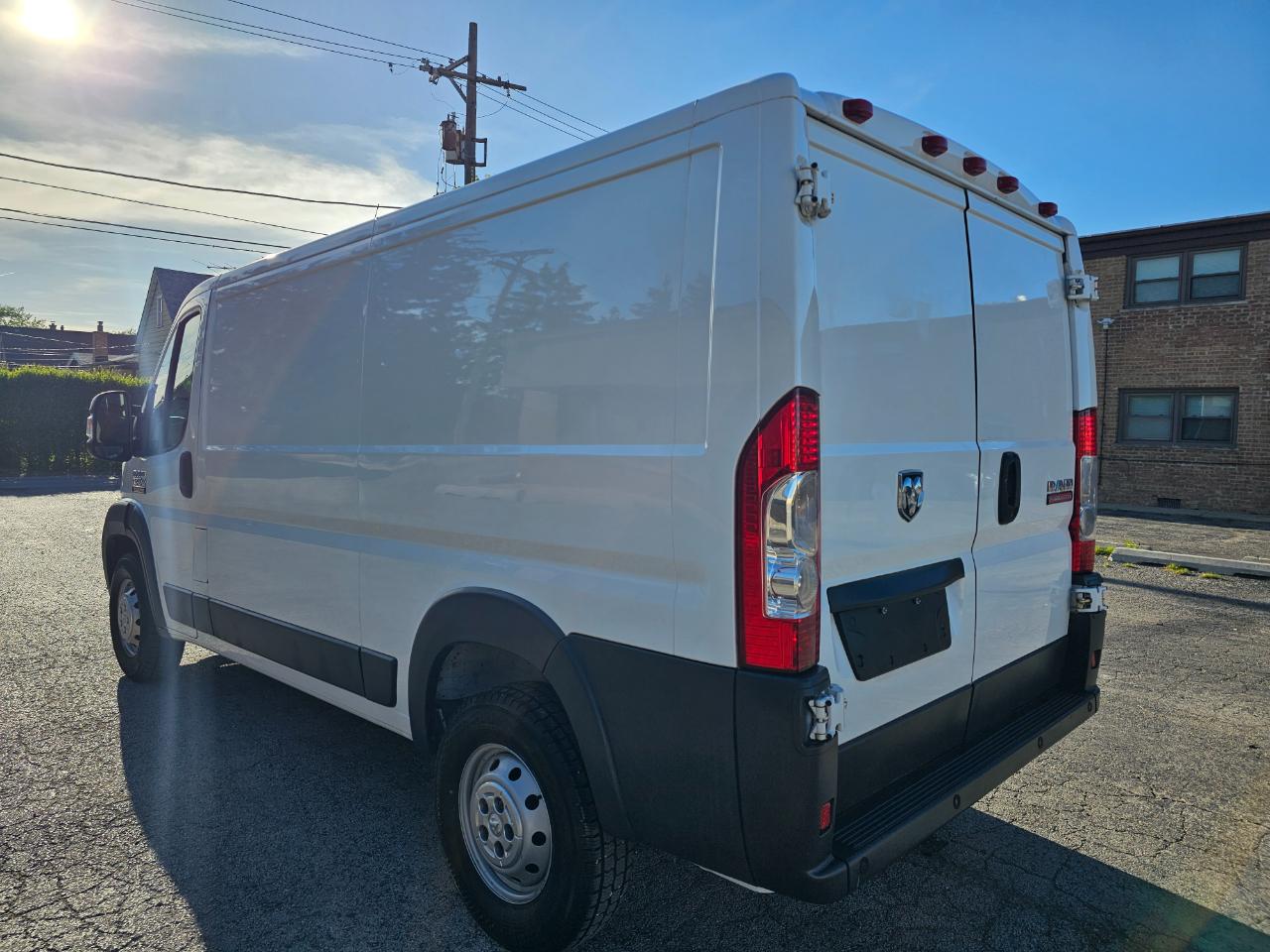 RAM ProMaster Cargo Van 1500 Low Roof 136" WB 2014