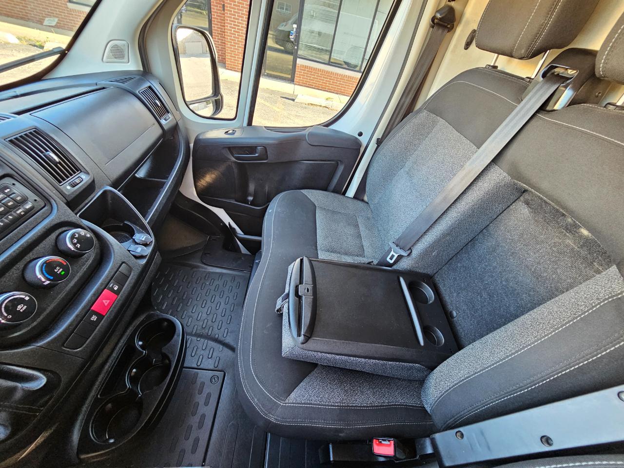 RAM ProMaster Cargo Van 1500 Low Roof 136" WB 2014