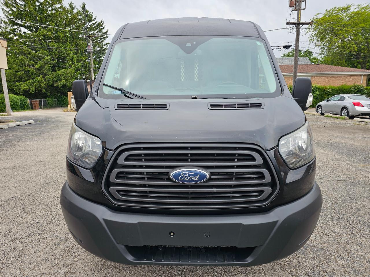 Ford Transit Van T-250 148" Med Rf 9000 GVWR Sliding RH Dr 2017
