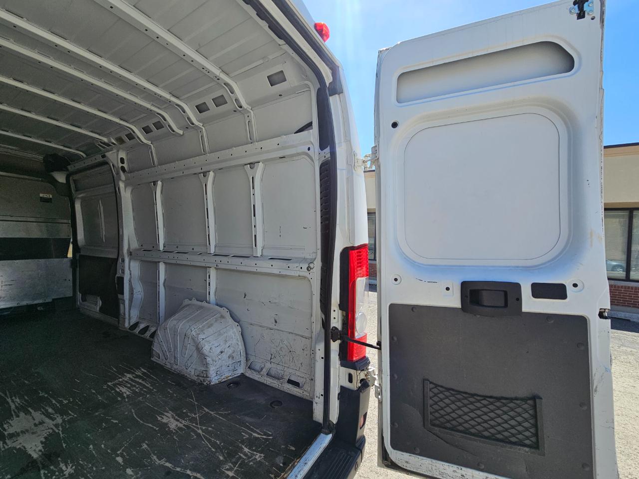 RAM ProMaster Cargo Van 3500 High Roof 159" WB EXT 2017
