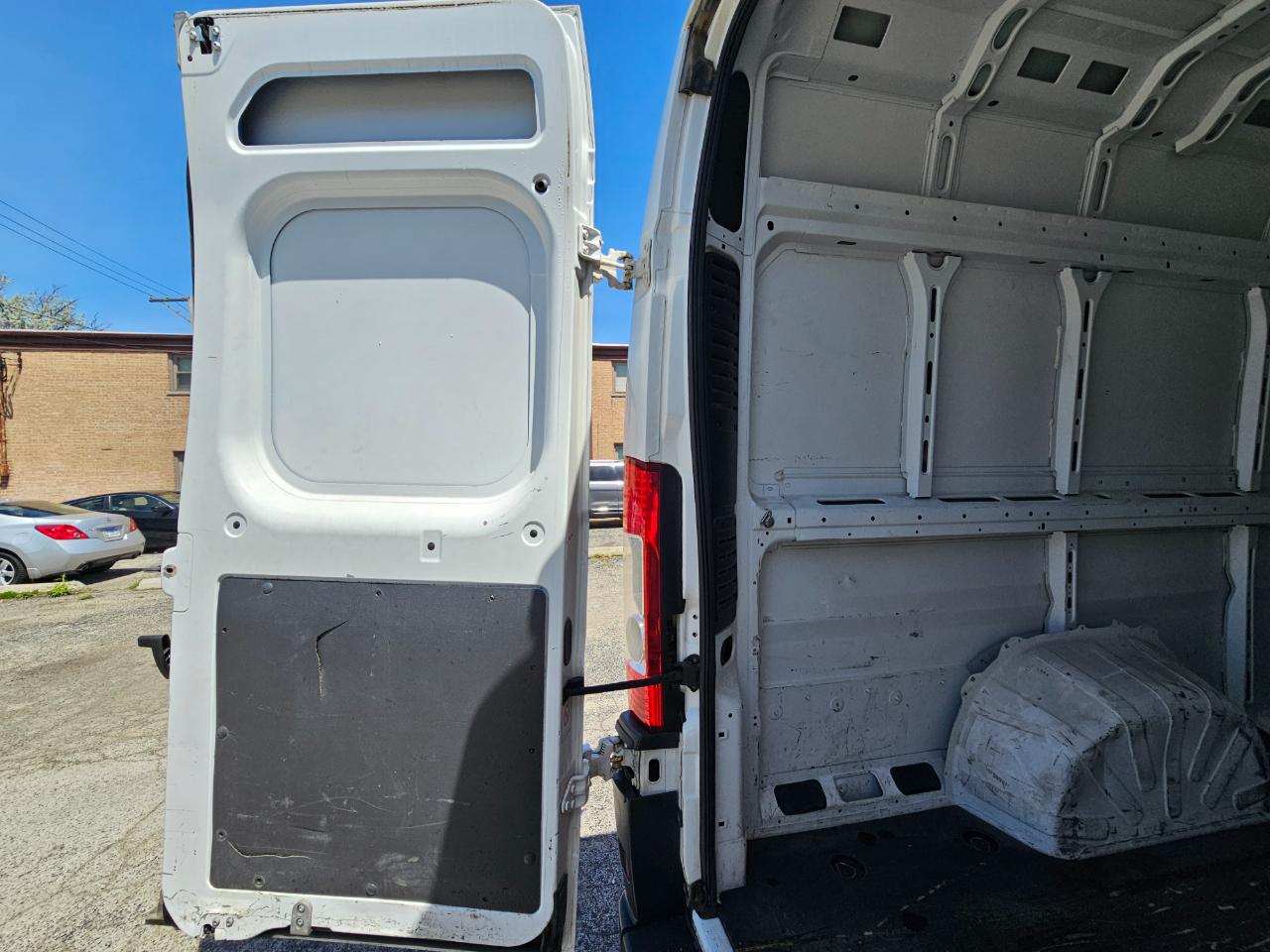 RAM ProMaster Cargo Van 3500 High Roof 159" WB EXT 2017