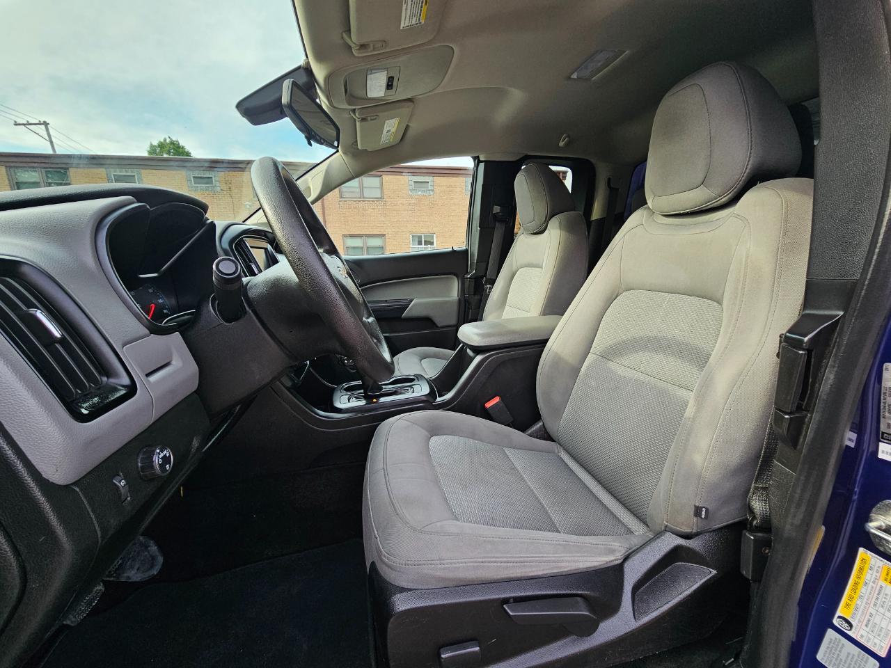 Chevrolet Colorado 2WD Ext Cab 128.3" WT 2017