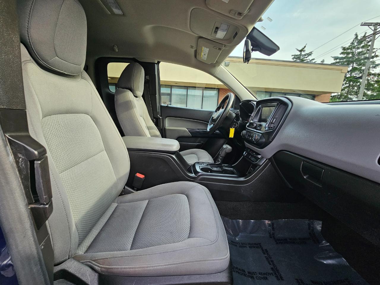 Chevrolet Colorado 2WD Ext Cab 128.3" WT 2017