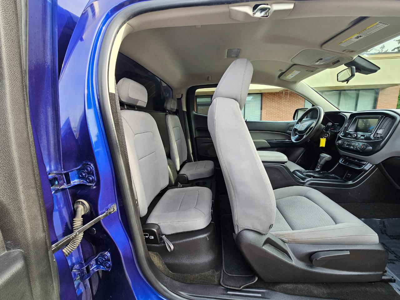 Chevrolet Colorado 2WD Ext Cab 128.3" WT 2017
