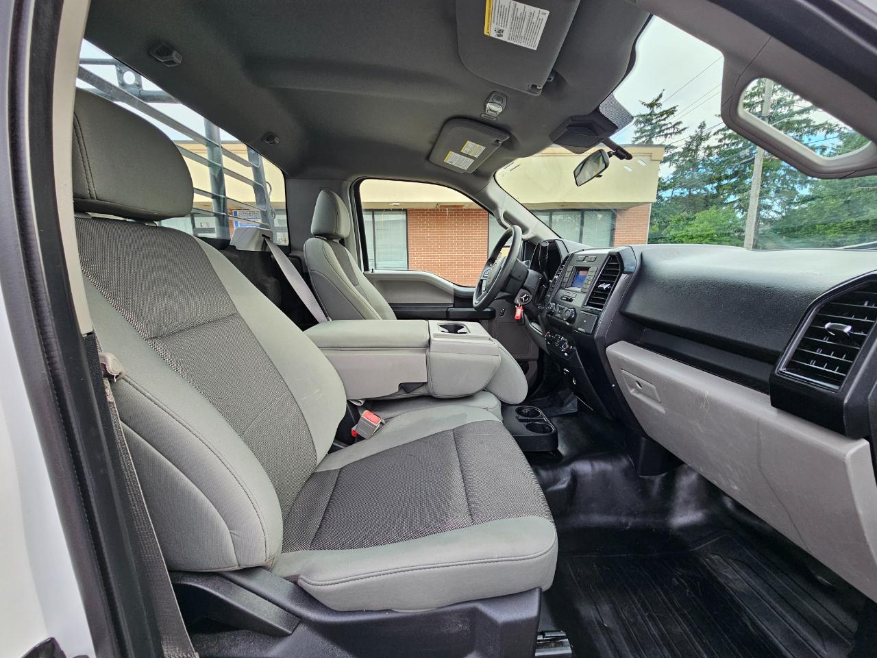 Ford F-150 XLT 2WD Reg Cab 8' Box 2019