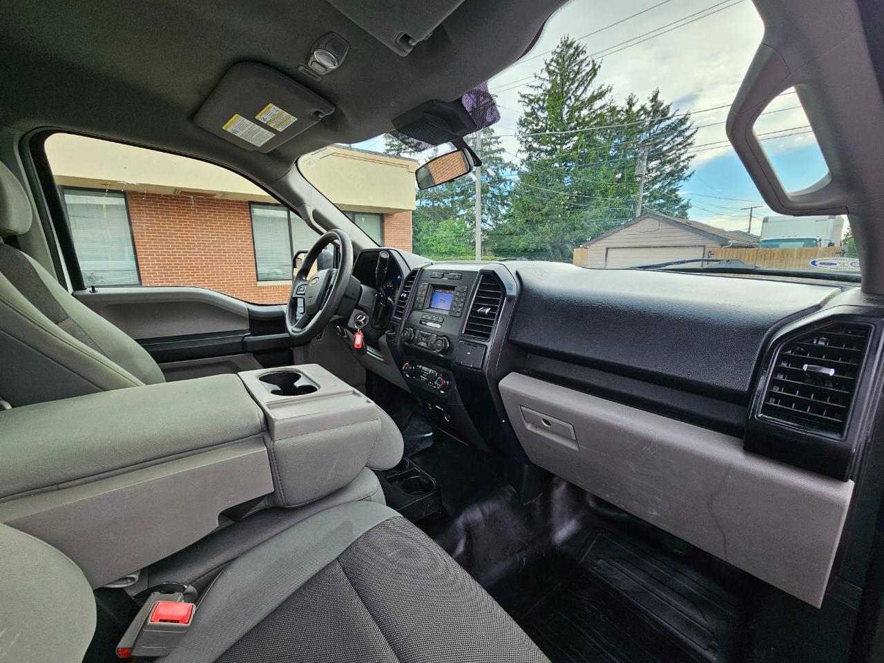 Ford F-150 XLT 2WD Reg Cab 8' Box 2019
