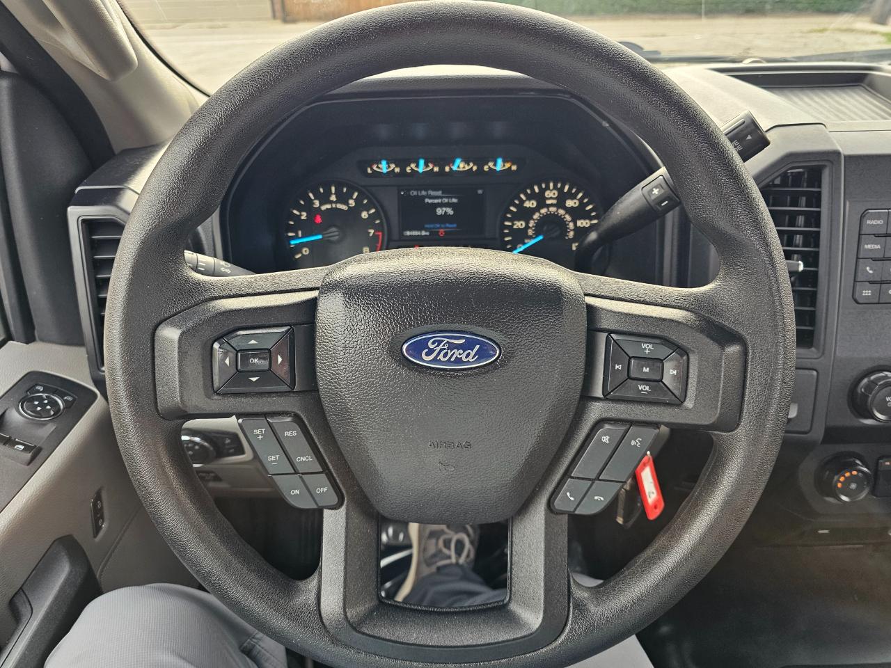 Ford F-150 XLT 2WD Reg Cab 8' Box 2019