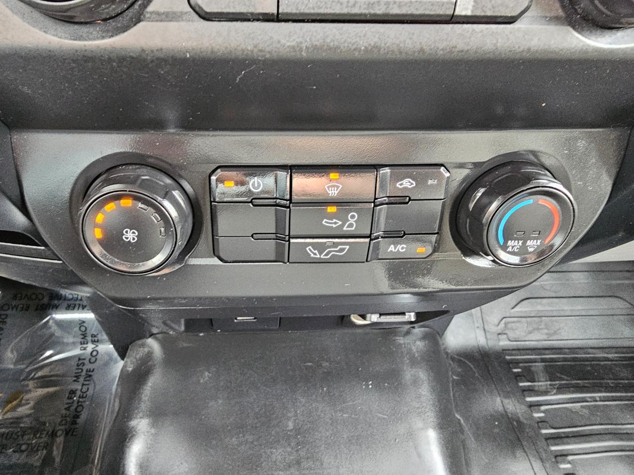 Ford F-150 XLT 2WD Reg Cab 8' Box 2019