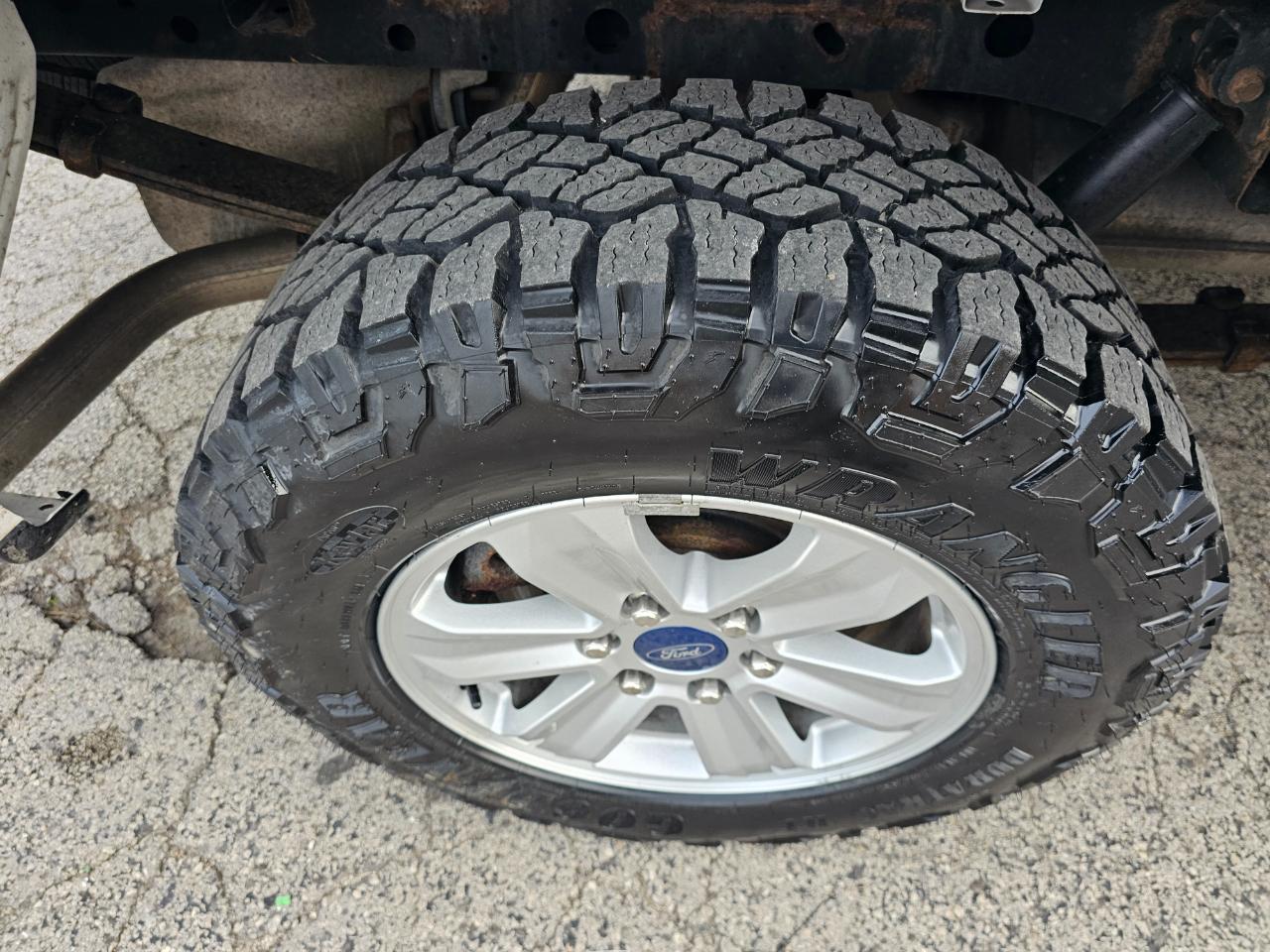 Ford F-150 XLT 2WD Reg Cab 8' Box 2019