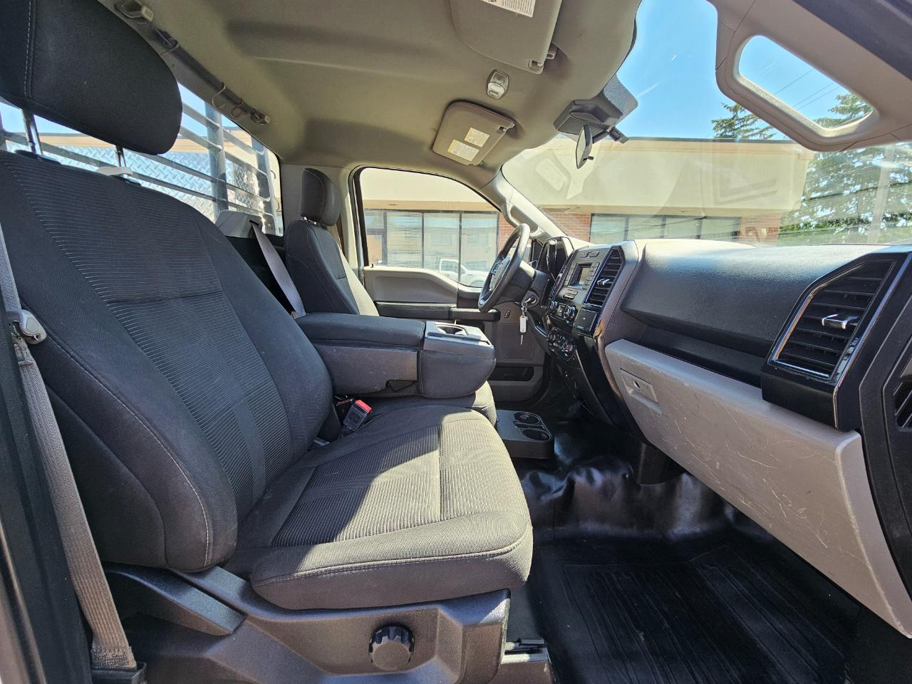 Ford F-150 XLT 2WD Reg Cab 8' Box 2019