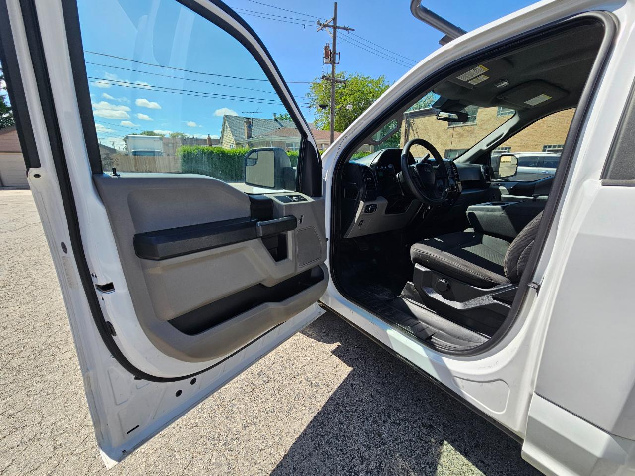Ford F-150 XLT 2WD Reg Cab 8' Box 2019