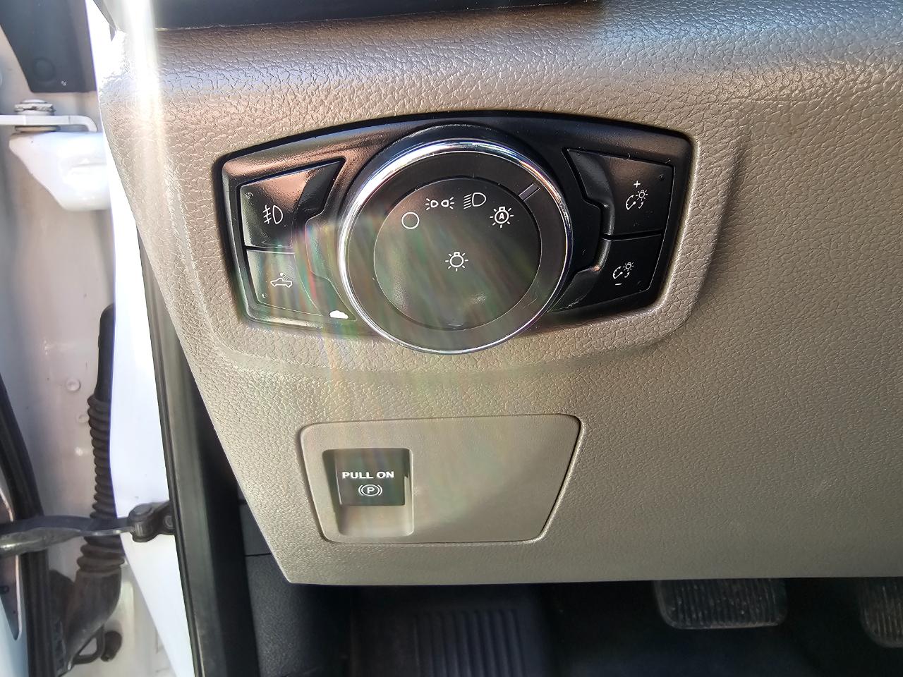 Ford F-150 XLT 2WD Reg Cab 8' Box 2019