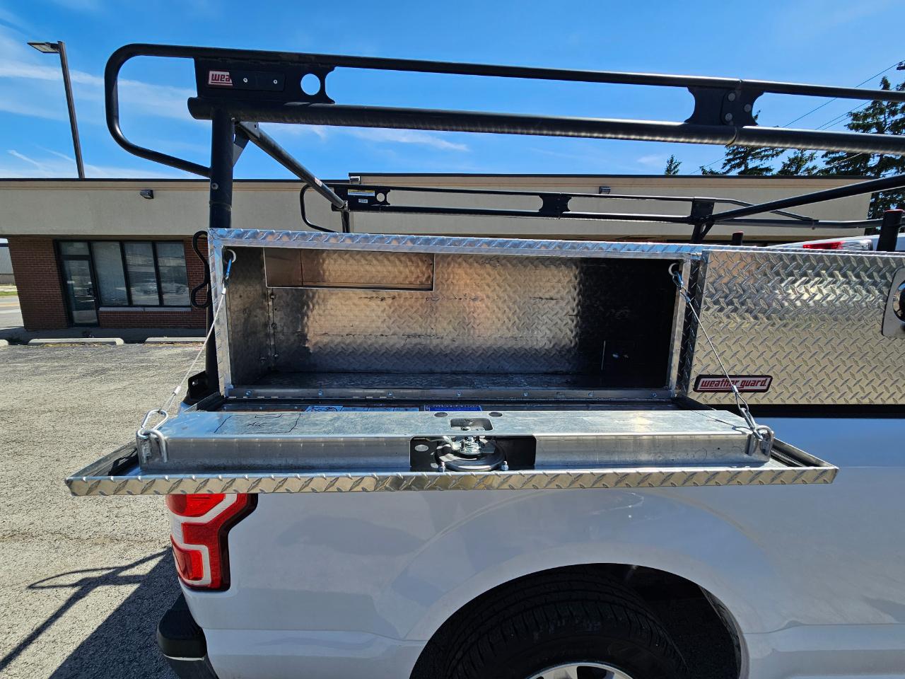 Ford F-150 XLT 2WD Reg Cab 8' Box 2019