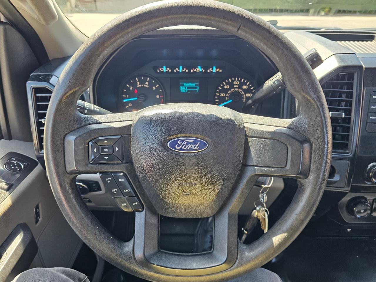 Ford F-150 XLT 2WD Reg Cab 8' Box 2019