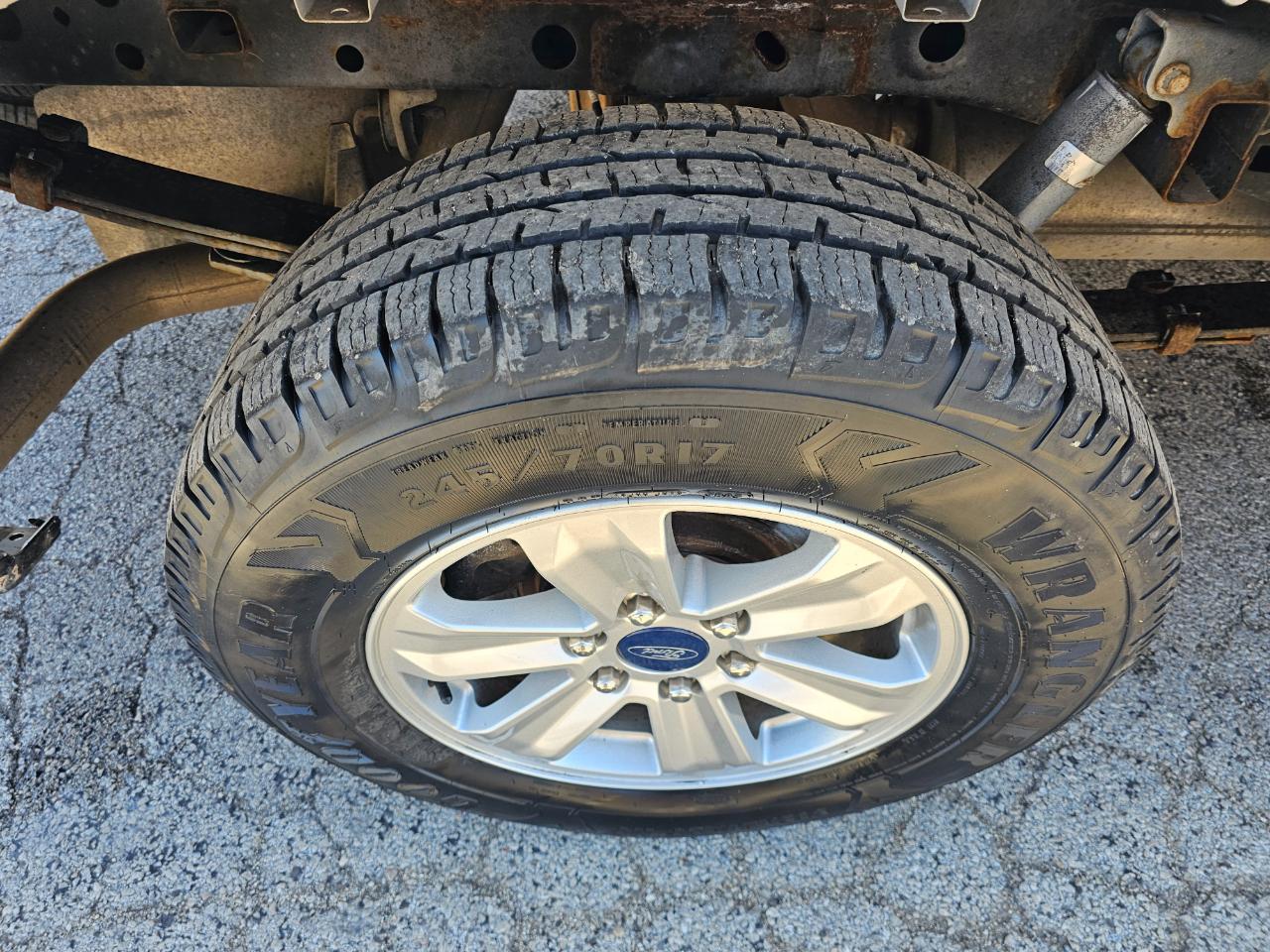 Ford F-150 XLT 2WD Reg Cab 8' Box 2019