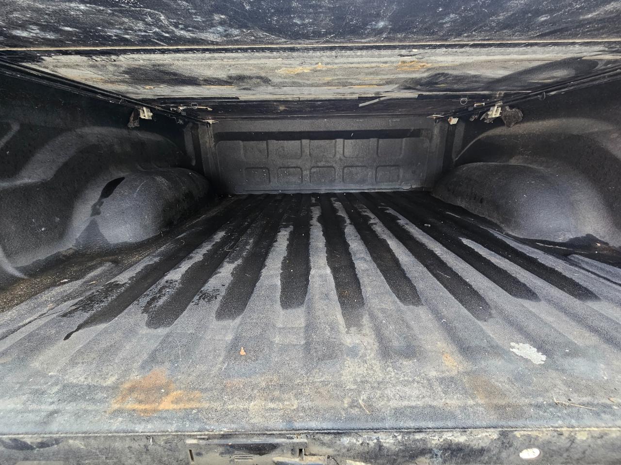 RAM 1500 4WD Crew Cab 140.5" Sport 2015