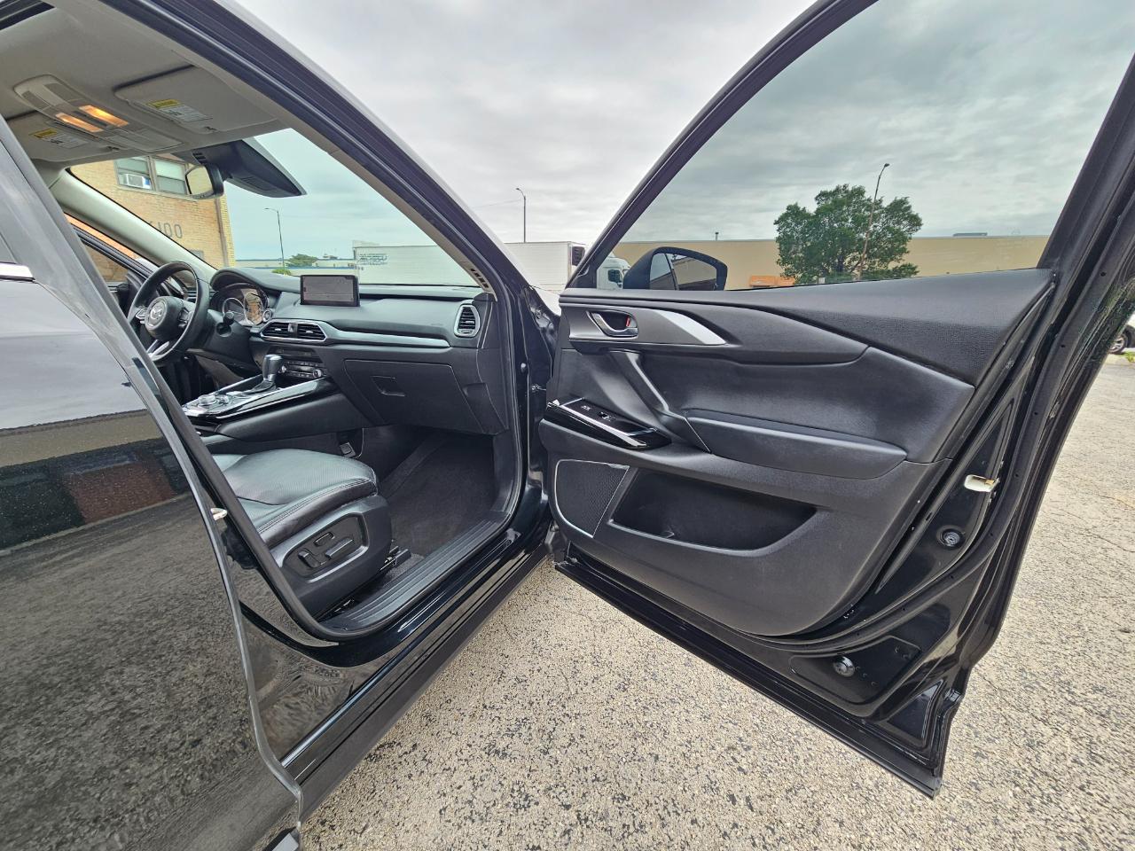 Mazda CX-9 Touring FWD 2021