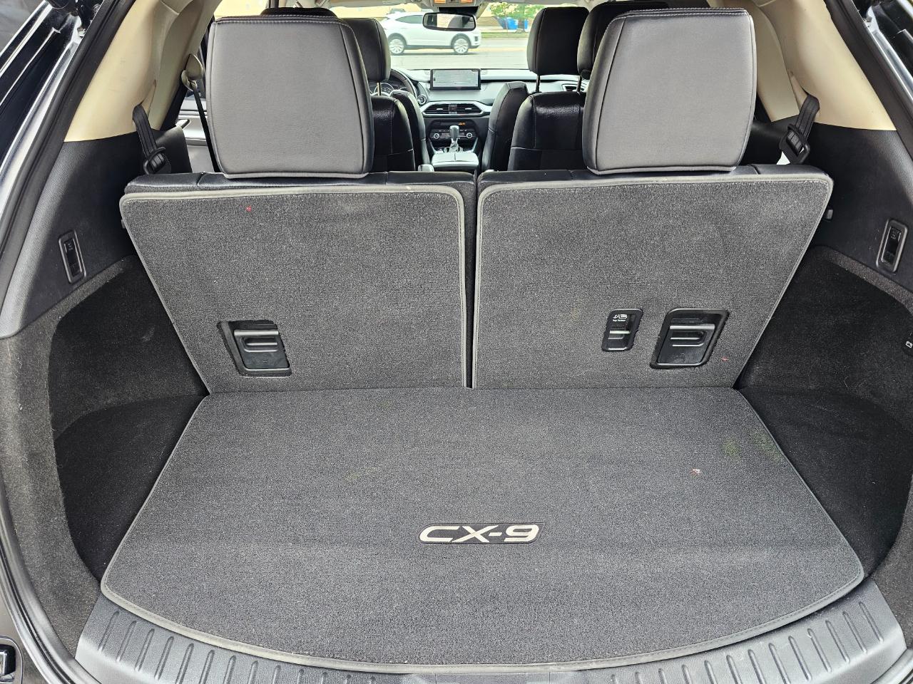 Mazda CX-9 Touring FWD 2021