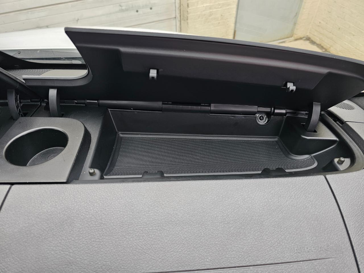 Mercedes-Benz Sprinter Cargo Van 2500 Standard Roof I4 Diesel 144" RWD 2025