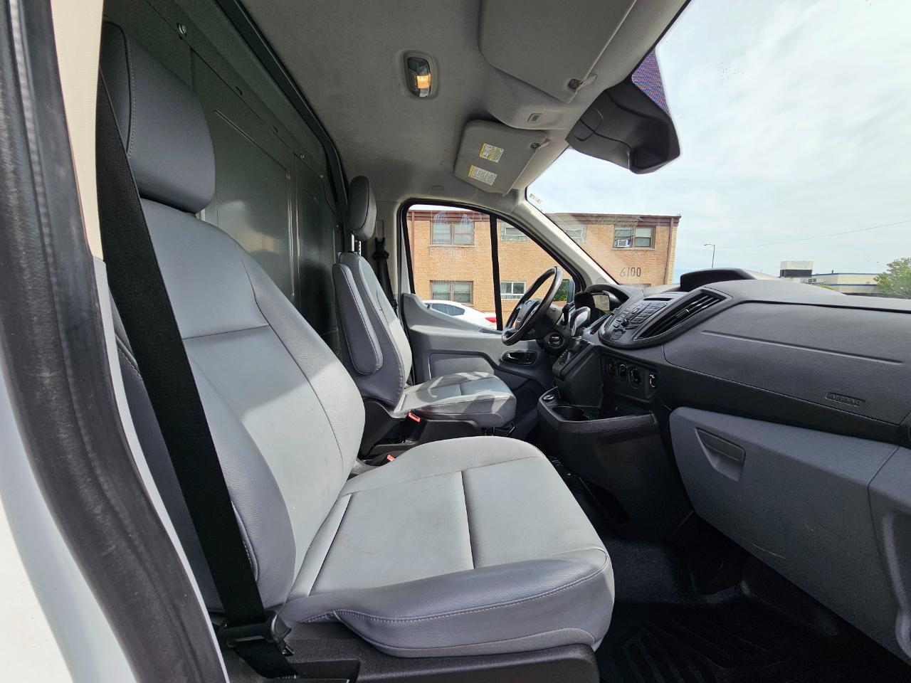 Ford Transit Cargo Van T-250 148" Low Rf 9000 GVWR Sliding RH Dr 2017