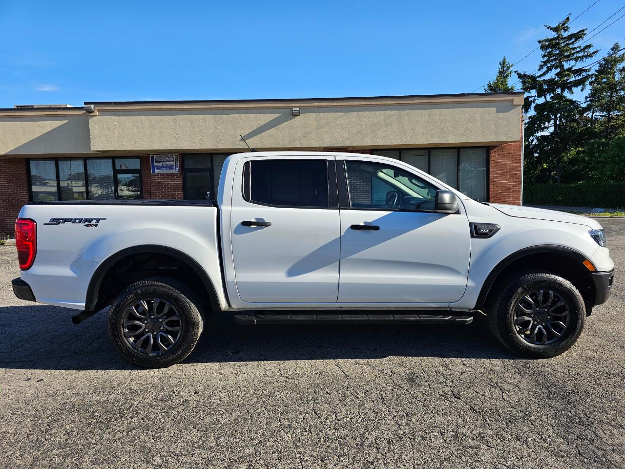 Ford Ranger LARIAT 4WD SuperCrew 5' Box 2023