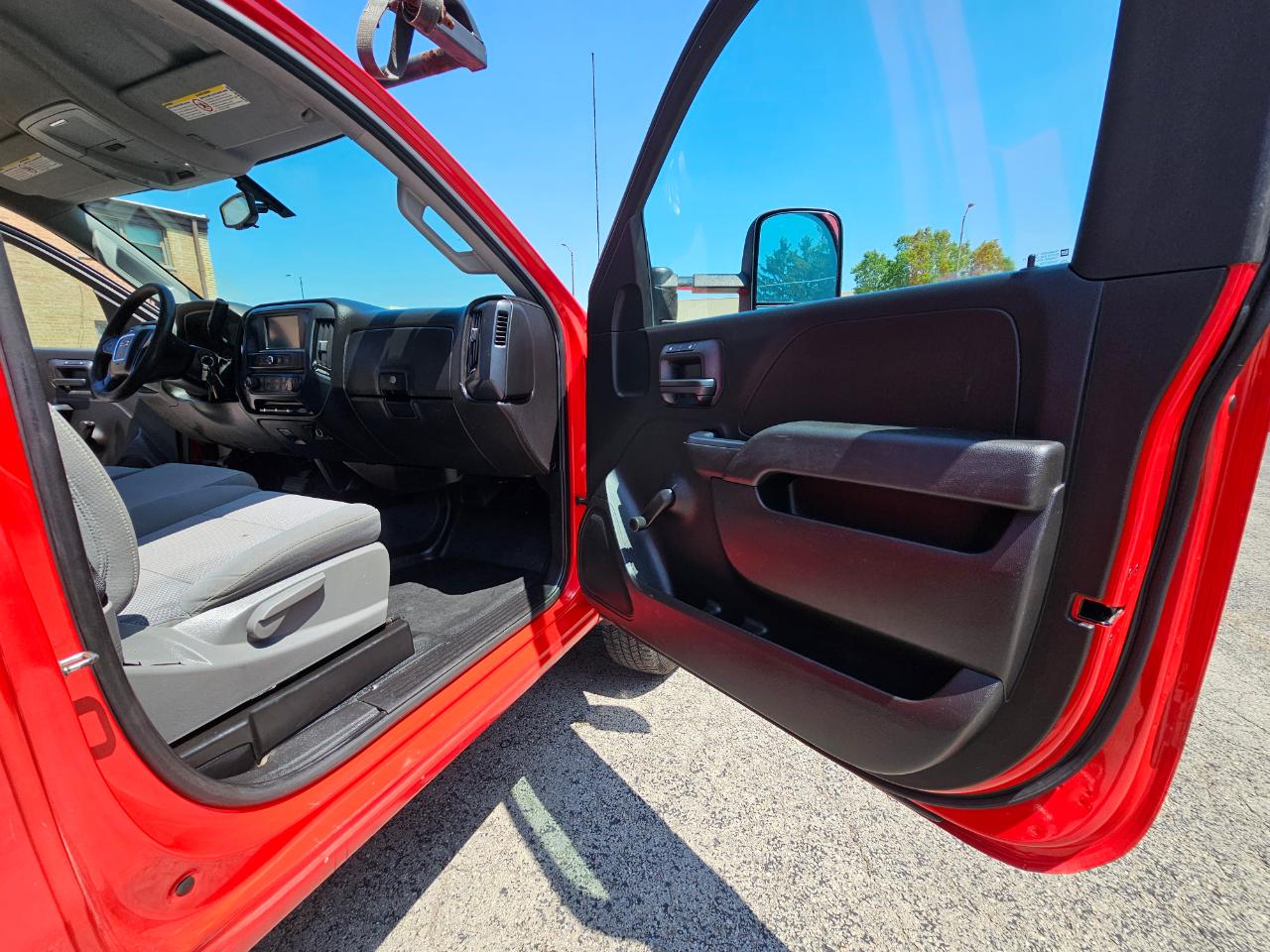 GMC Sierra 2500HD 2WD Reg Cab 133.6" 2018