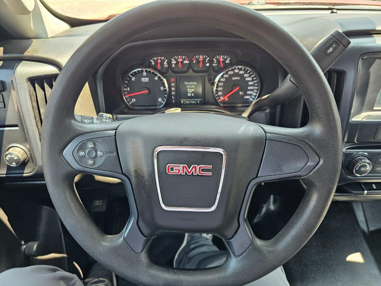 GMC Sierra 2500HD 2WD Reg Cab 133.6" 2018