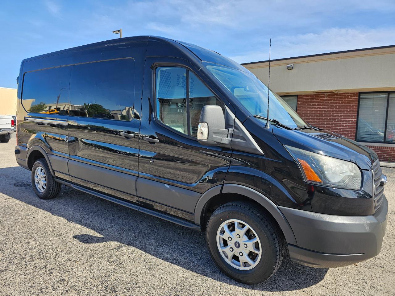 Ford Transit Cargo Van T-250 148" Med Rf 9000 GVWR Sliding RH Dr 2016